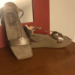 Calvin Klein Collection *theOutnet*  NWT platform square toe sandal in bronze